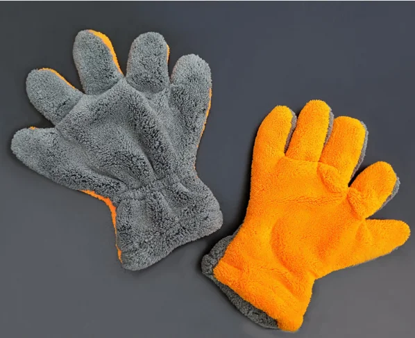 
Multi-functional double-sided coral fleece glove for car washing 