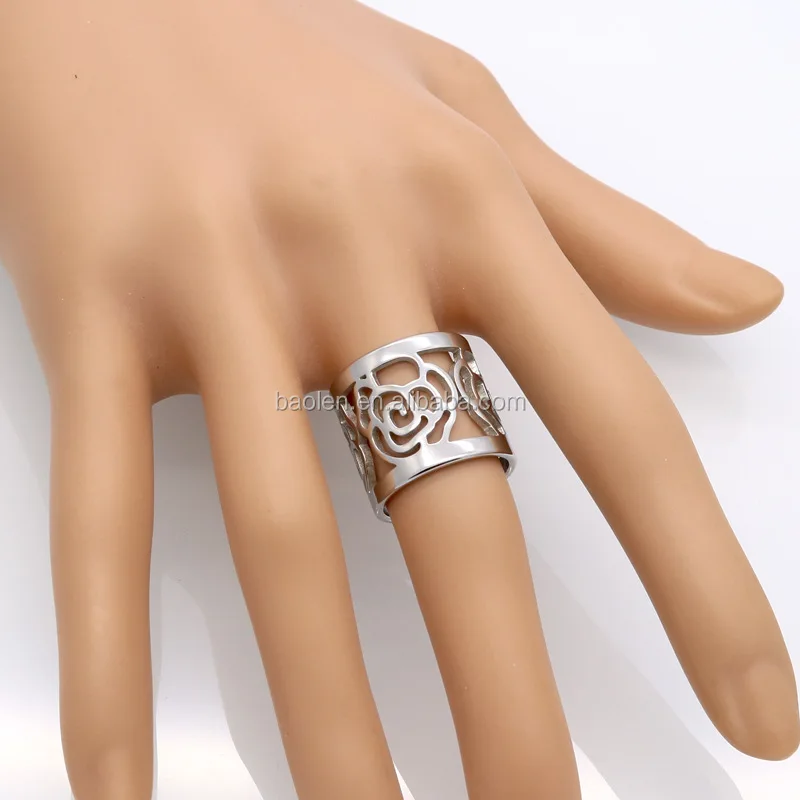 Top Quality Rose Flower Hollowing Craft Gold Color Ring Fashion Brand Jewelry Stainless Steel Ring Wholesale