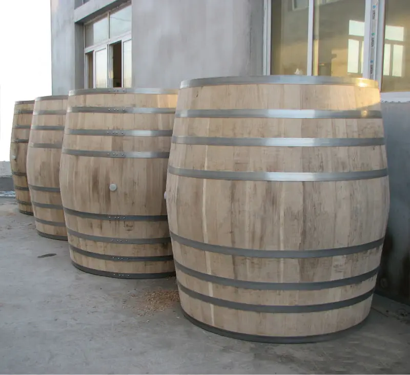 1000L Classic oak barrels