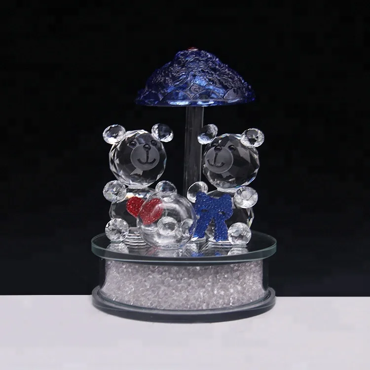 
Wholesale crystal wedding or baby favors cute bear figurines souvenirs 