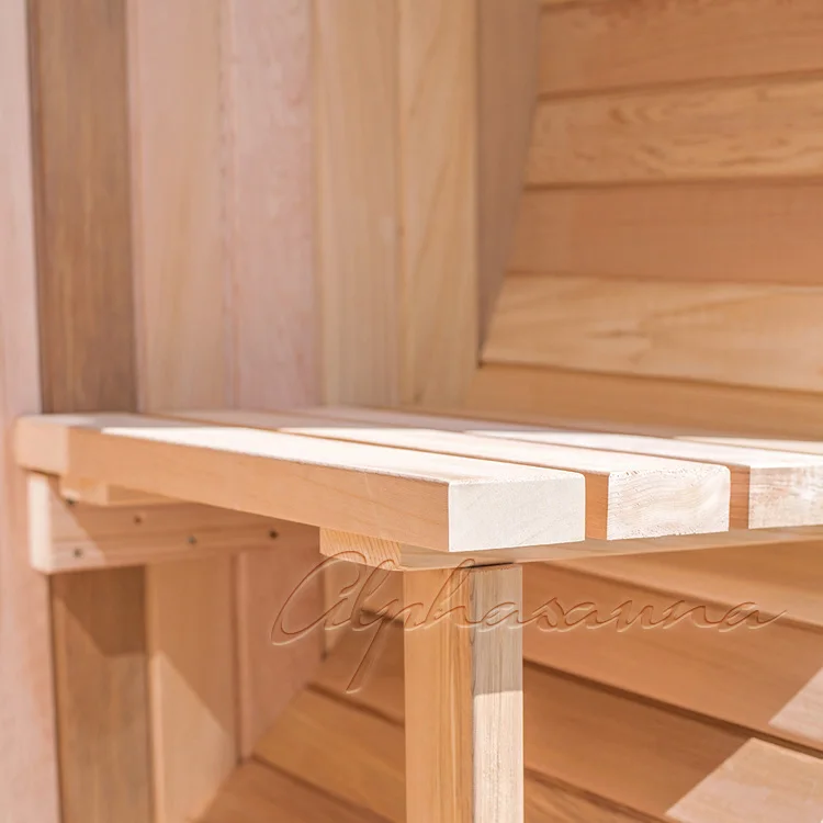 4-6 person outdoor traditional Canadian red cedar barrel sauna