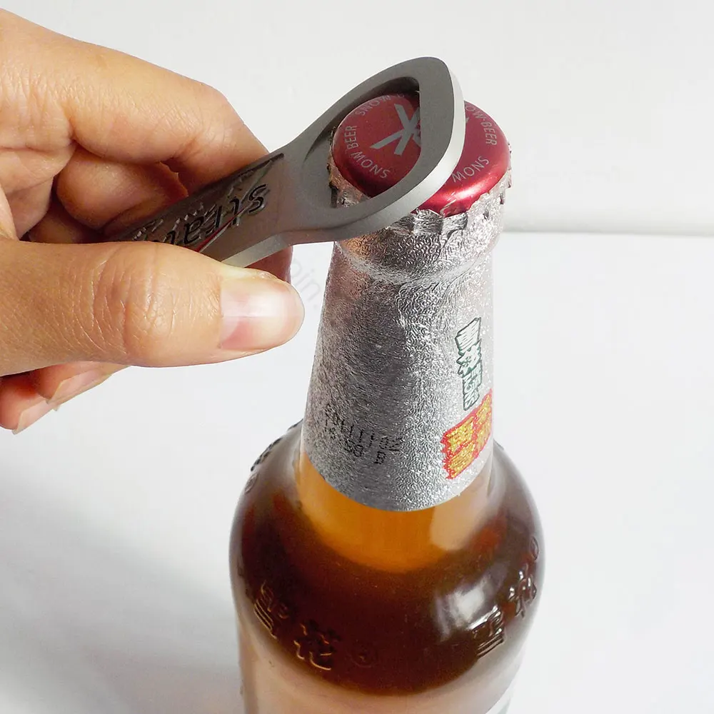 
Multifunctional Non-Contact Bottle Opener Hand Tool Keychain Customized Logo Bottle Opener Beer Opener Tool Key Tag 