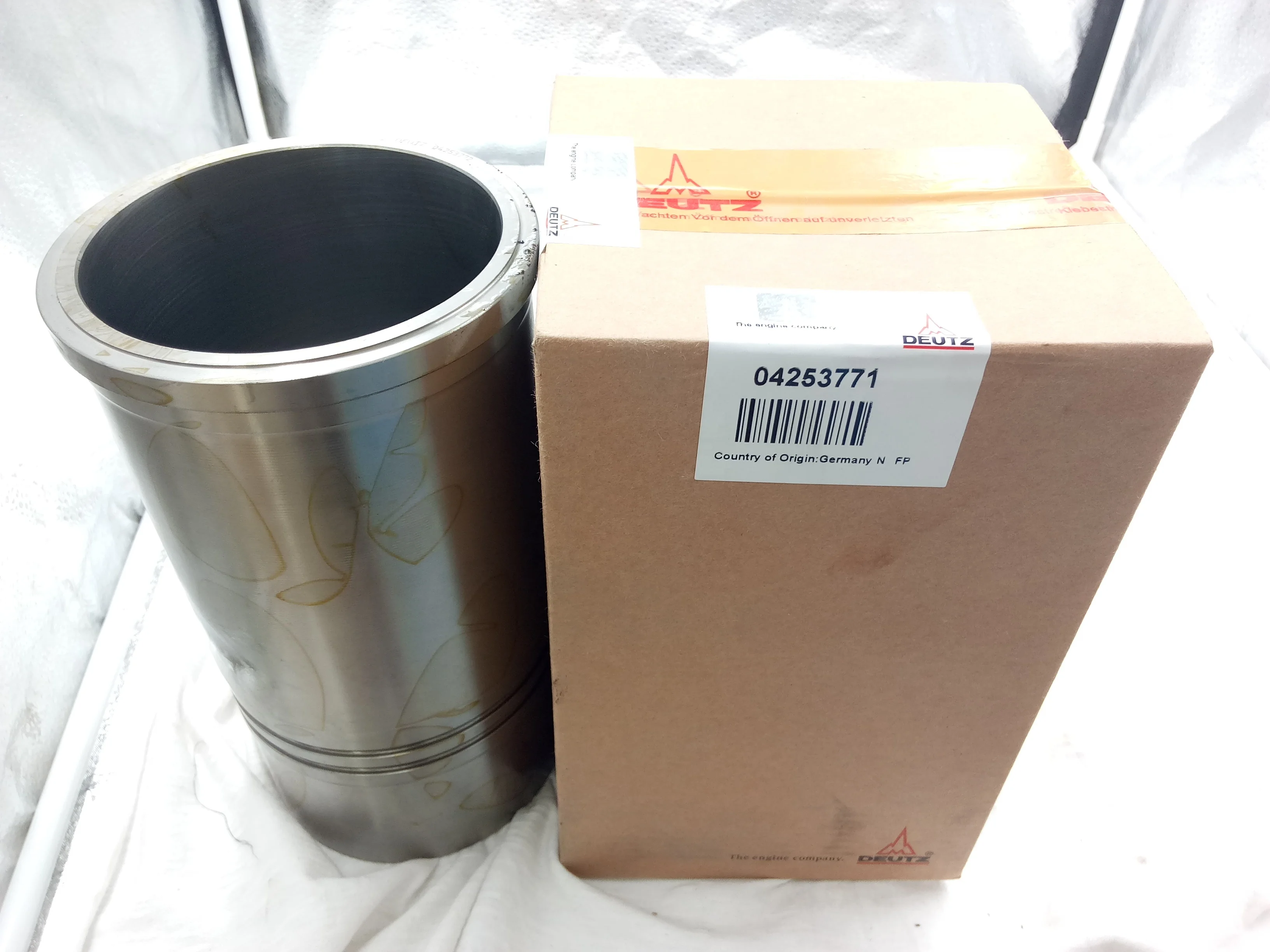 High quality deutz BFM1013 liner 04253771