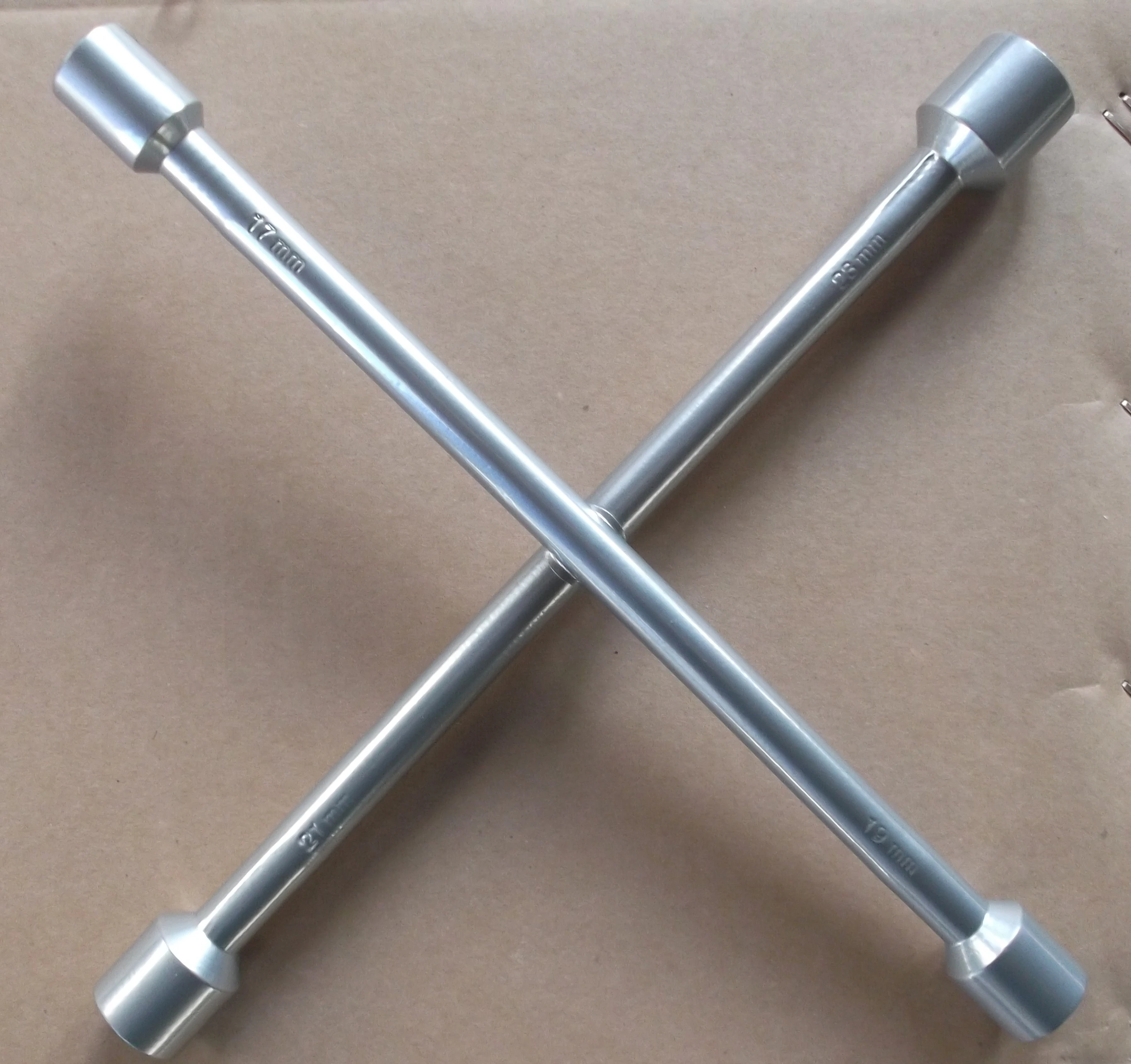 tire wheel wrench
