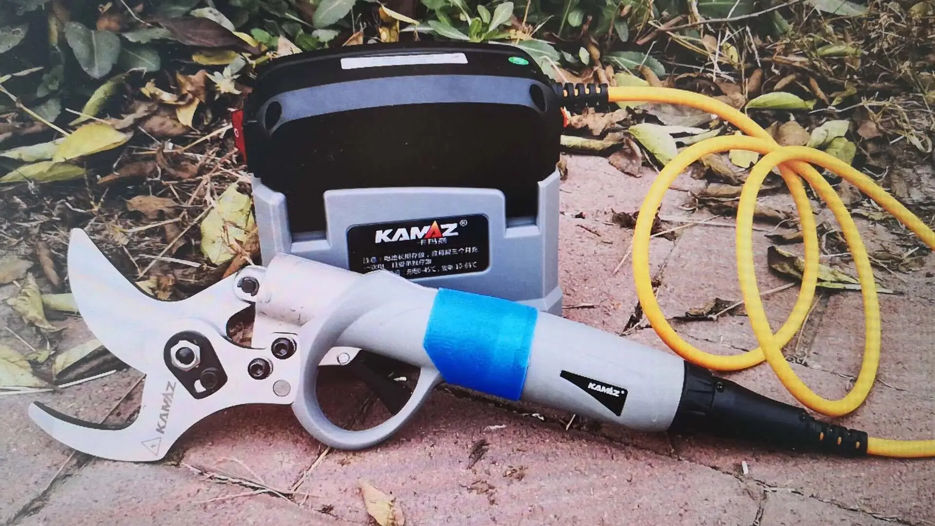 2019 New 36V KAMAZ Orchard Power Pruner for Vinyard with Li Battery Cordless Garden Pruning Shears