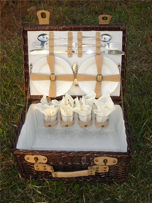 wholesale hot sell wicker picnic cooler basket insulated hamper for 2