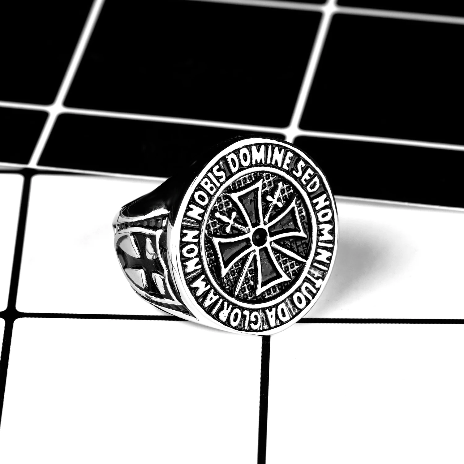 
The united states styles fashion custom stainless steel black cross rings for men 