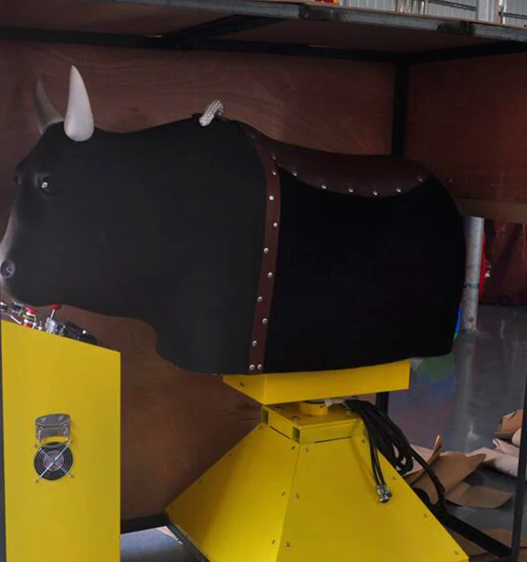 Interesting design indoor outdoor inflatable bull fight games for adults for sale