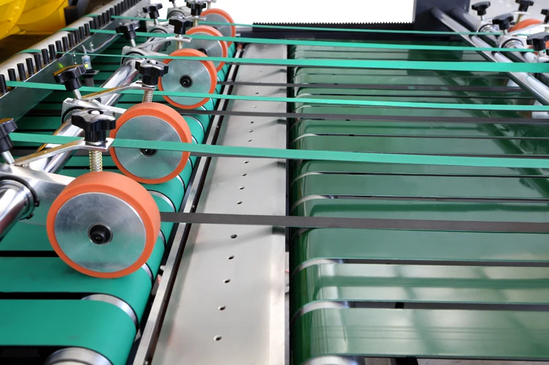 Full automatic high speed paper cutting machine