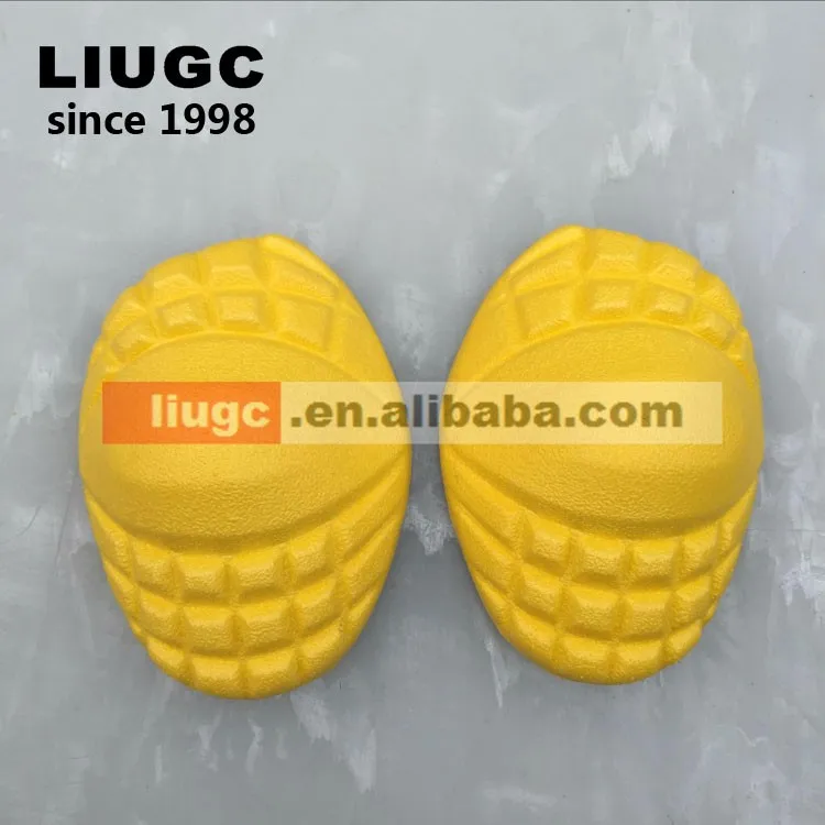 Shoulder pad for motorcycle jacket