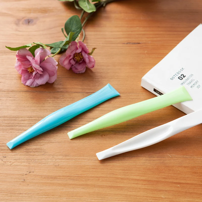 Small Plastic PC Kitchen Spatula and Scraper Tool