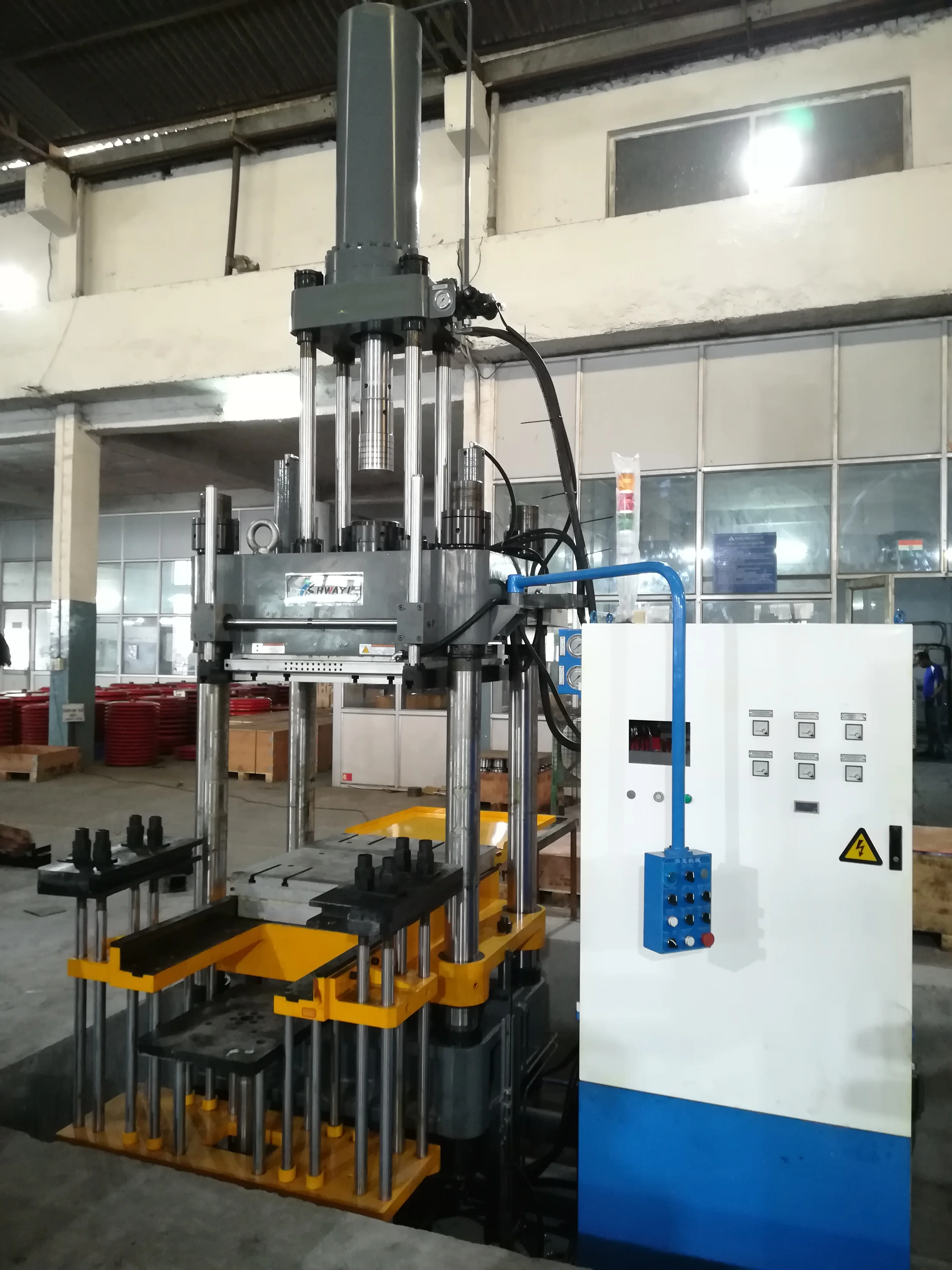 400 ton Huayi transfer injection vulcanizing press for rubber product making machine