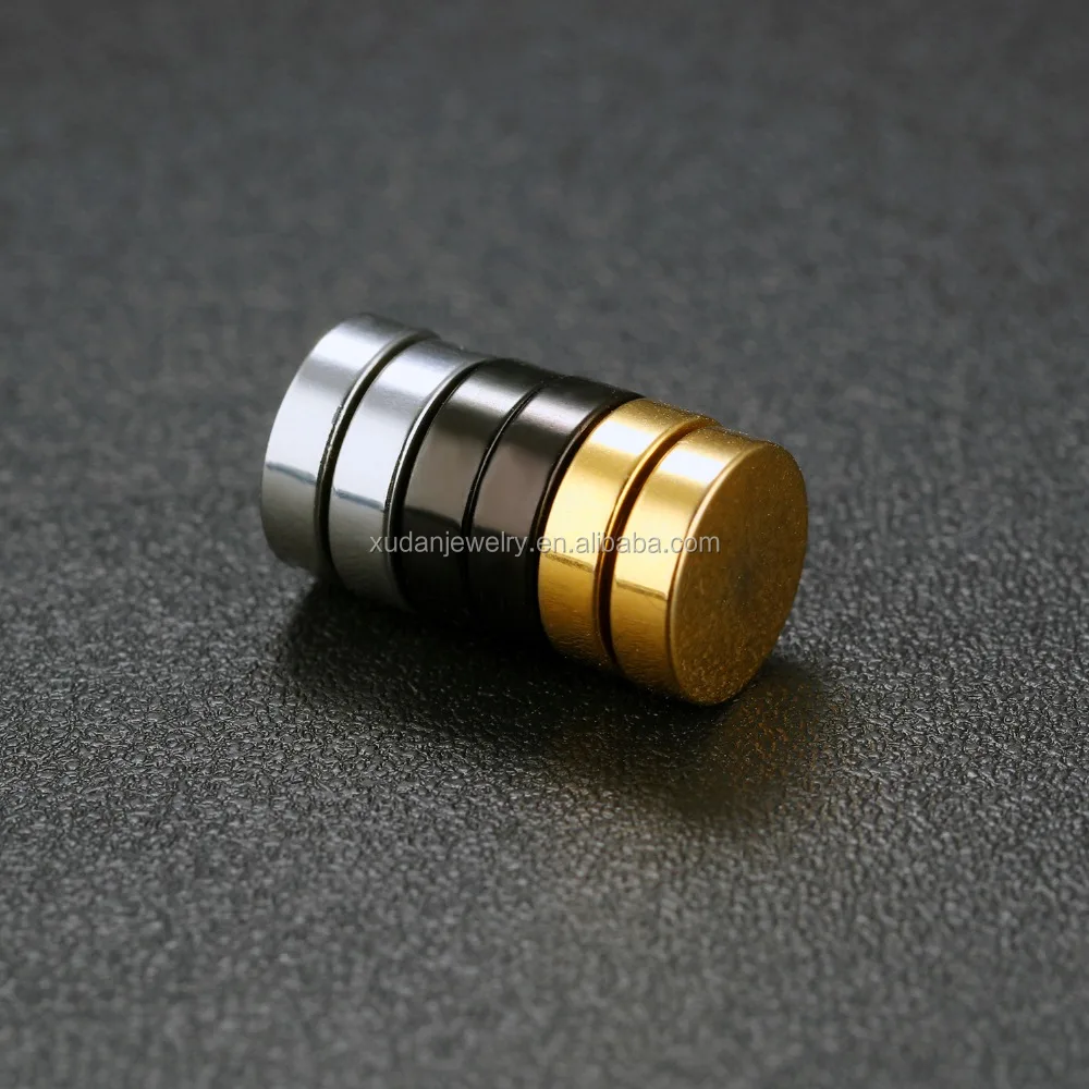 2013 Wholesale Men Round Shaped Magnetic Earrings for Girls and Boys Jewelry