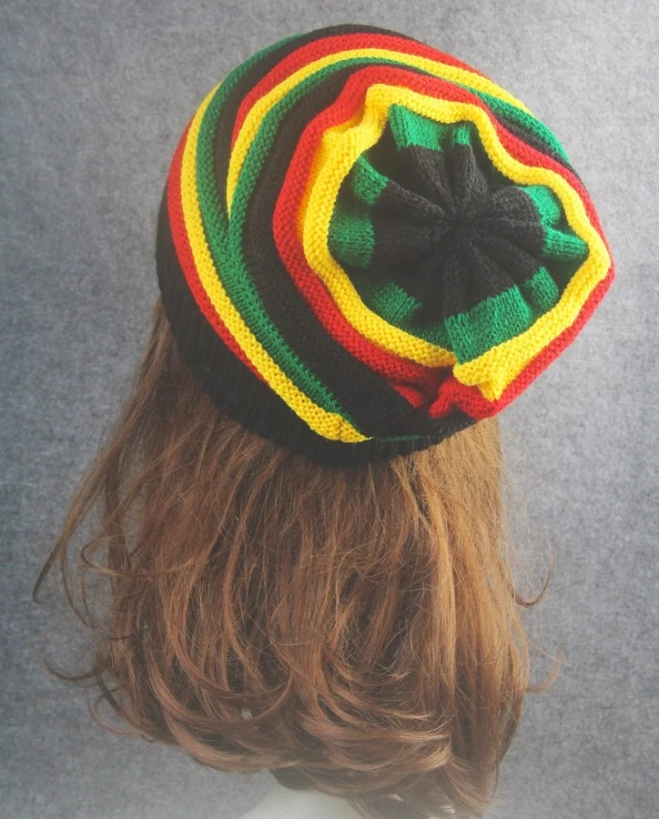 
High Quality Customizable Iridescent Women and Men Unisex Beanie Warm Winter Striped Knitted Hat 