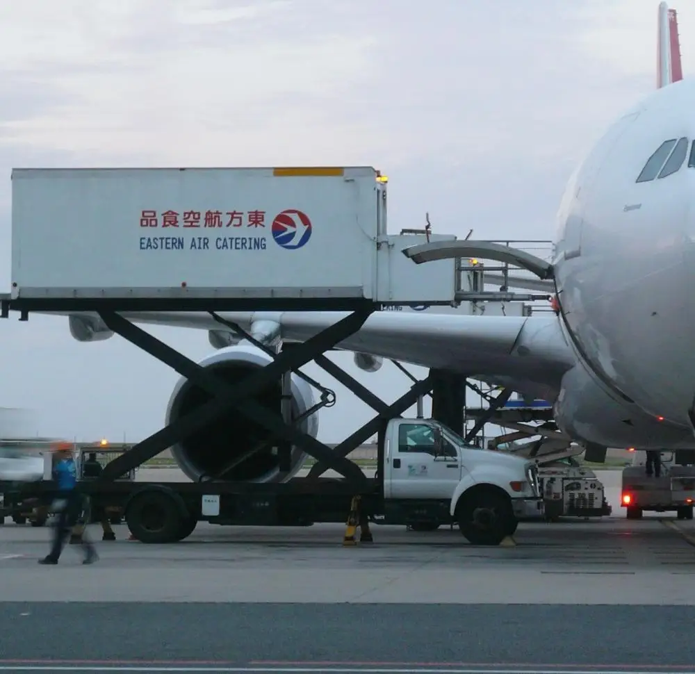 (2nd hand available) aviation aircraft plane food self-propelled hydraulic airport catering vehicle