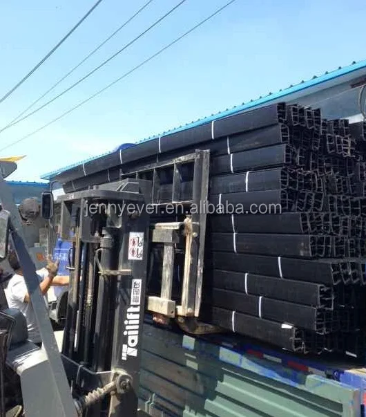 
HDPE GEOMEMBRANE ATTACHMENT CONCRETE EMBEDMENT STRIP POLYLOCK 