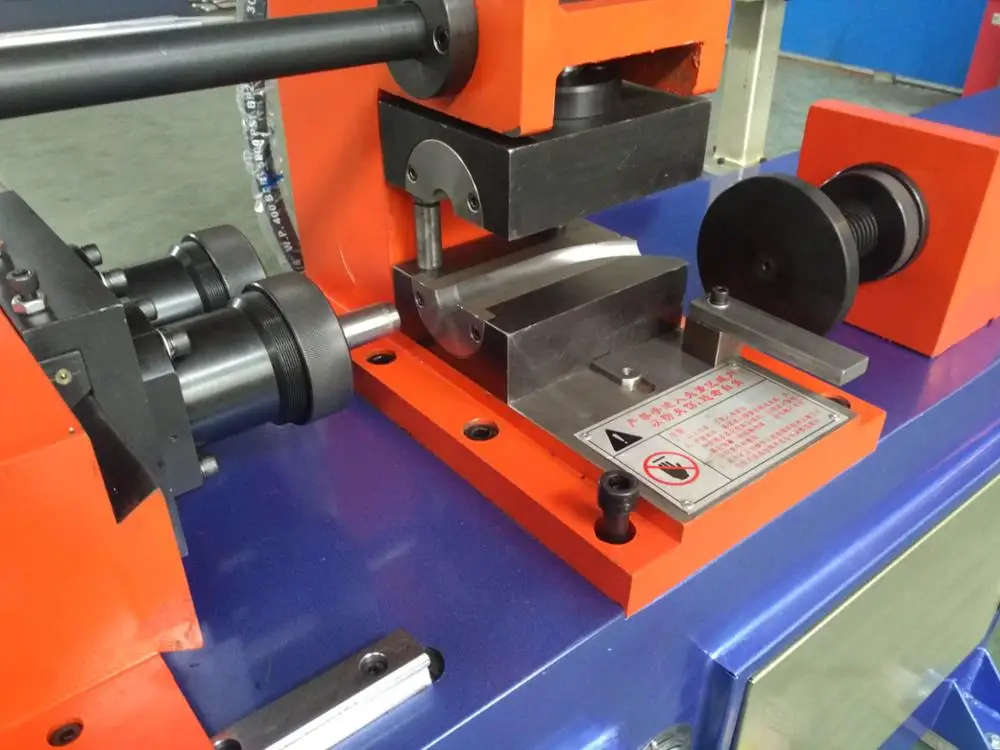  SG60NC Liye простая в эксплуатации синяя cnc стальная труба Концевая формовочная