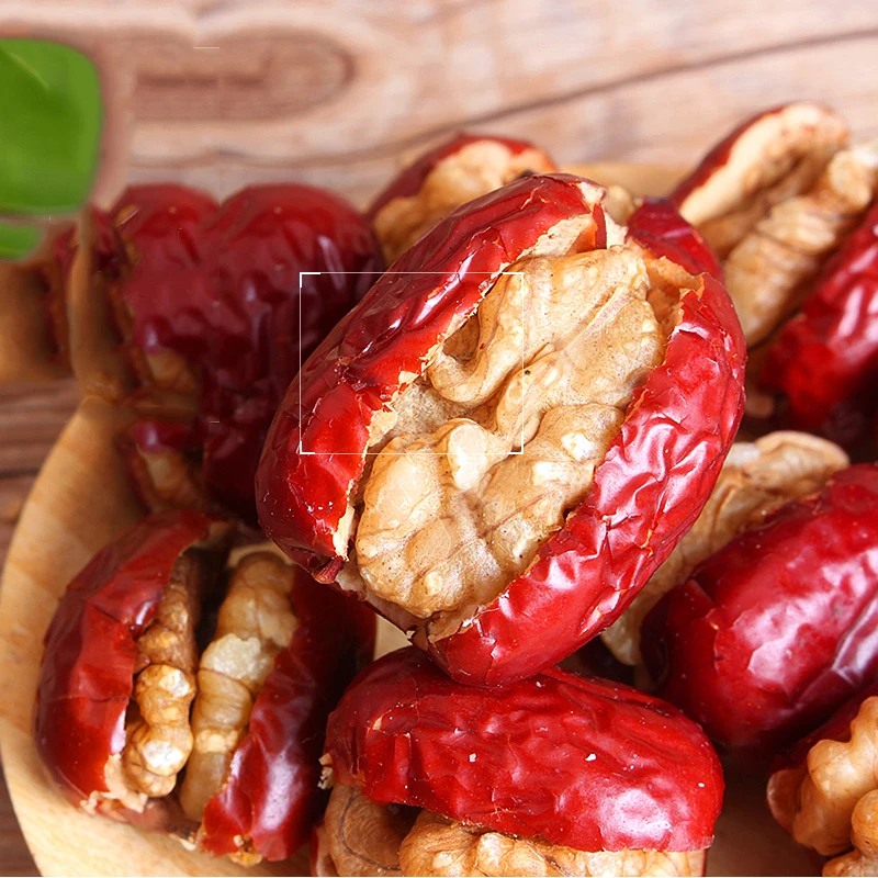 
Healthy snack food jujube with walnut sweet red jujube date walnut kernels 