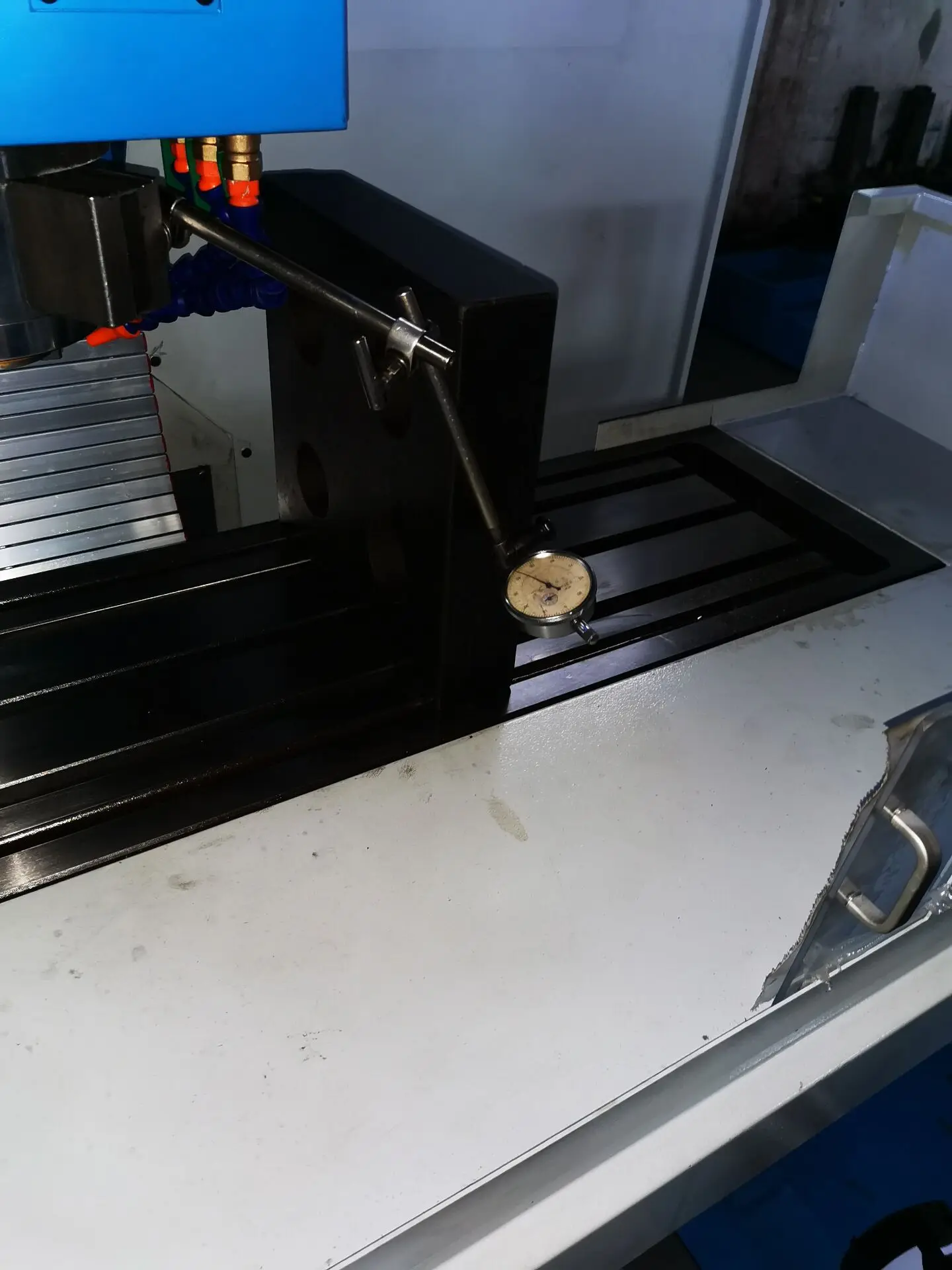 Фрезерный станок с ЧПУ XK7132 с ATC для продажи