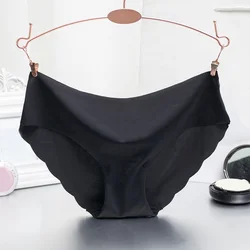 Wholesale Ladies Seamless Traceless Underwear Panties Woman Sexy Short Panty Briefs Ultra-thin Comfort Soft Underpants