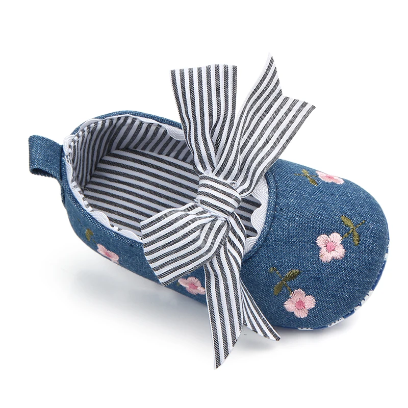 Embroidery flower design cotton infant girl shoes