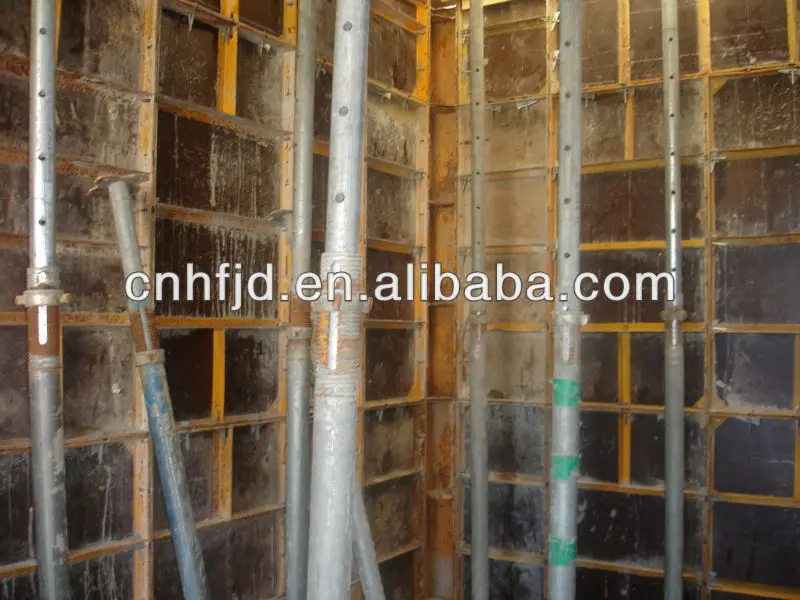 
jack pipe support assembly in building house 