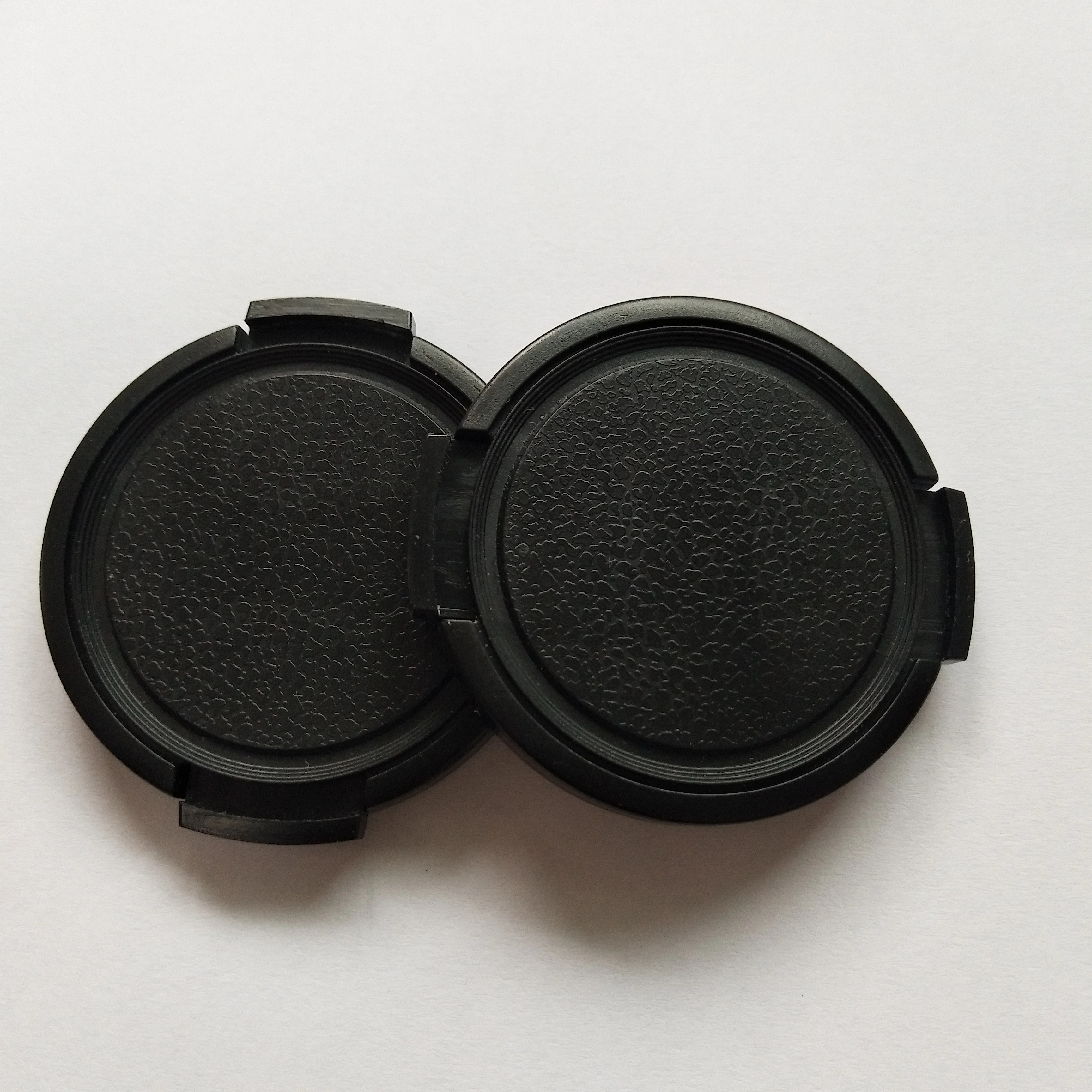 
49mm 52mm 55mm 58mm 62mm 67mm 72mm 77mm 82mm Center Pinch DSLR Camera Lens Cap 