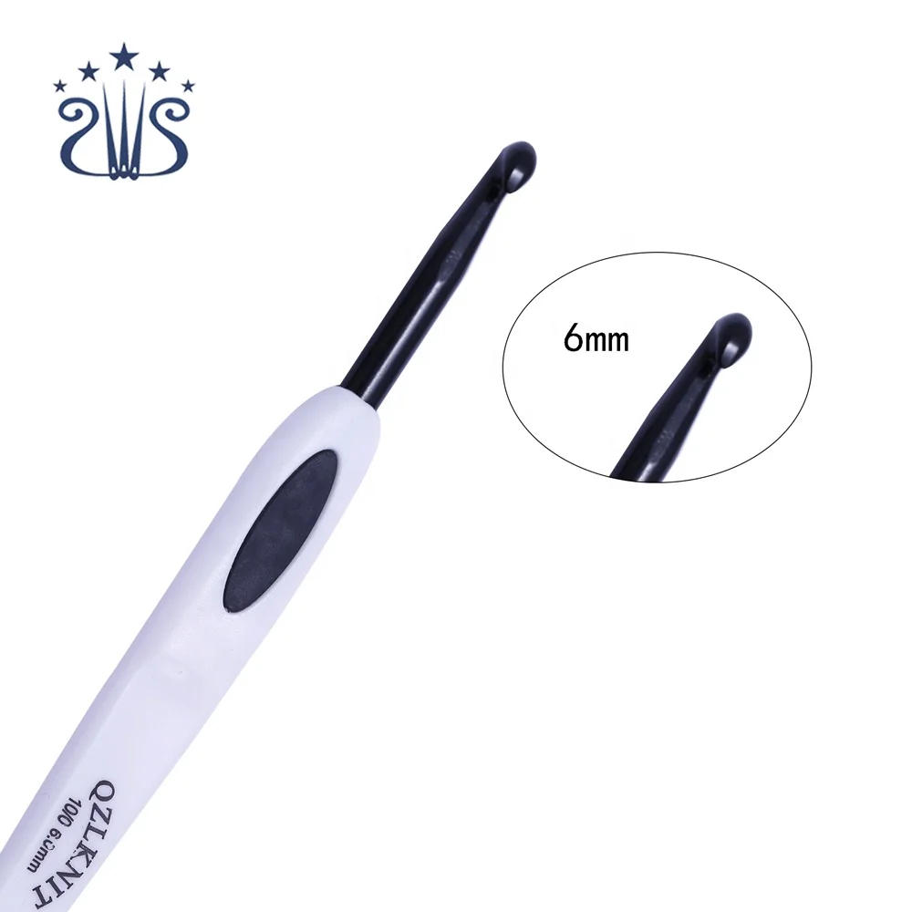 QZLKNIT 8pcs Knitting Needles Set Aluminum Crochet Needles Plastic Crochet Hook Set