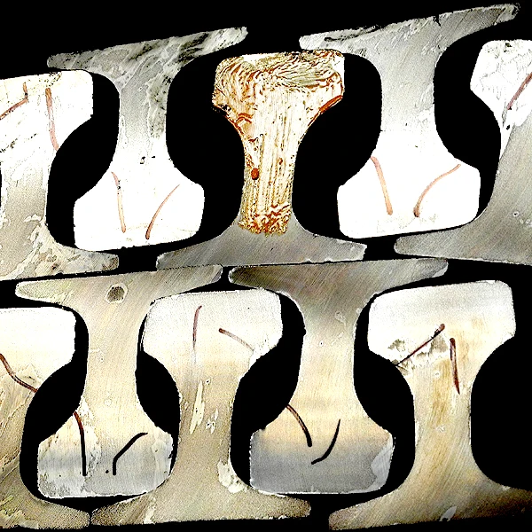 QU100/KP100 Crane Rail with weldable rail clamp and rubber pad