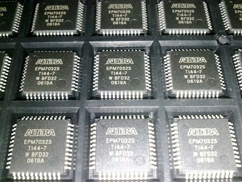Components IC, integrated circuits op09ay , isd1820 sound recoding module