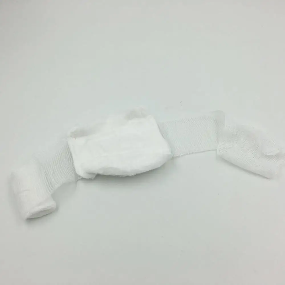 Compress wound dressing No.13