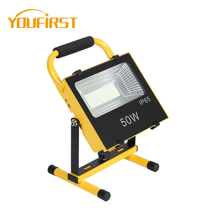 High Quality Brightness 50w 100w rechargeable led flood light outdoor garden Emergency Lamp LED light waterproof IP65 adjustable