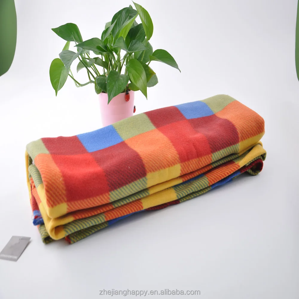 
100% polyester plain dyed polar fleece blanket/plaid 
