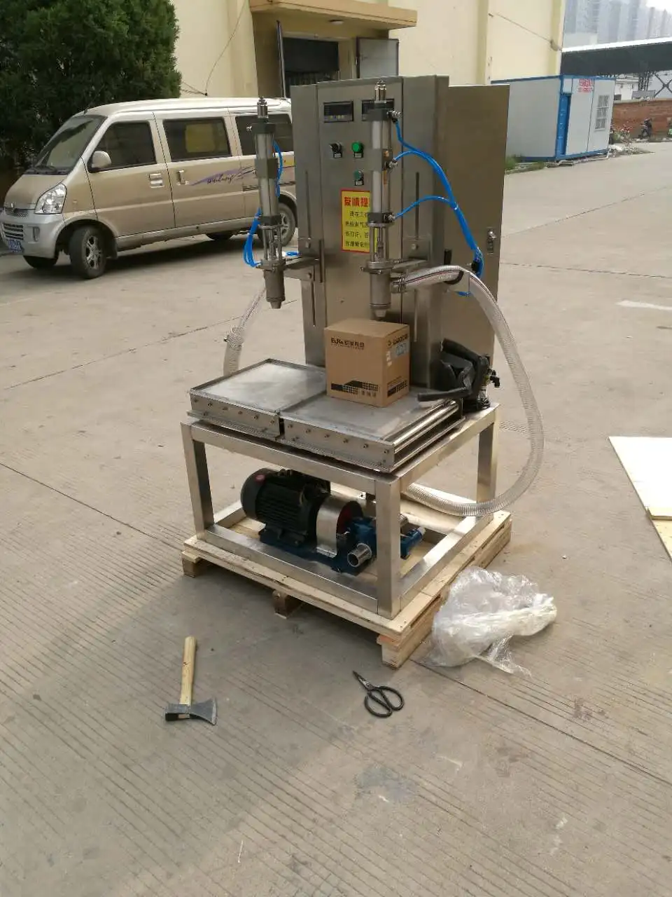 
Semi Automatic Water Based Paint Weighing Filling Machine 