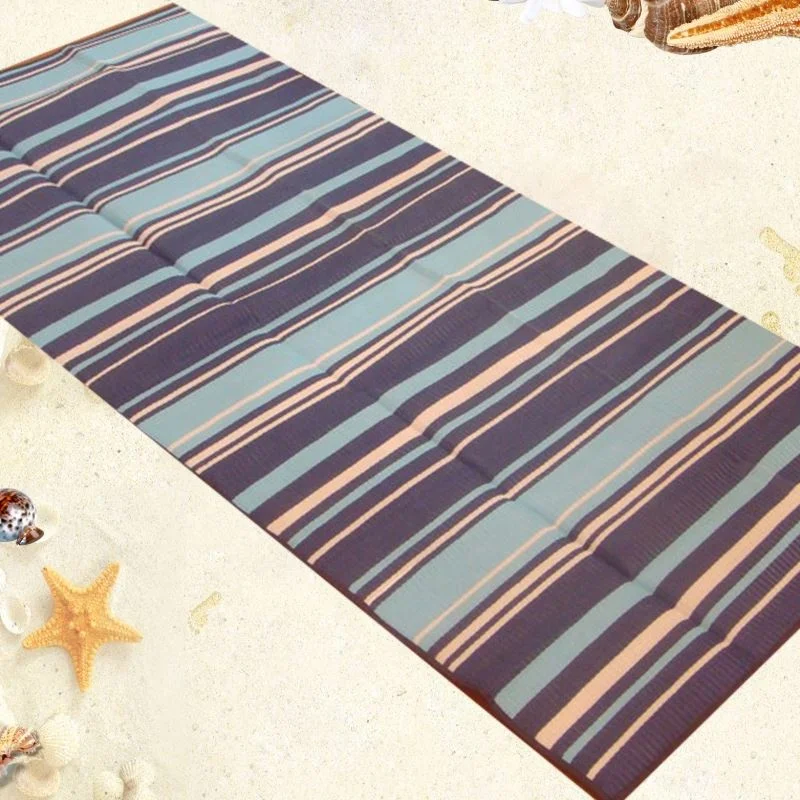 Outdoor foldable sand free  beach straw mat