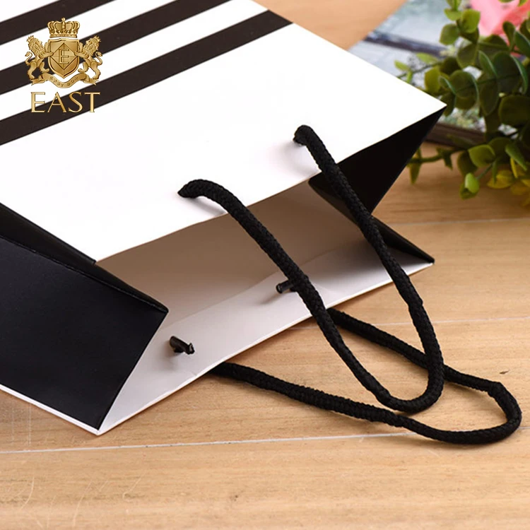 2021 Full Color Printed Striped Design Water Resistant Carrier Gift Paper Bag,paper bag making machine price