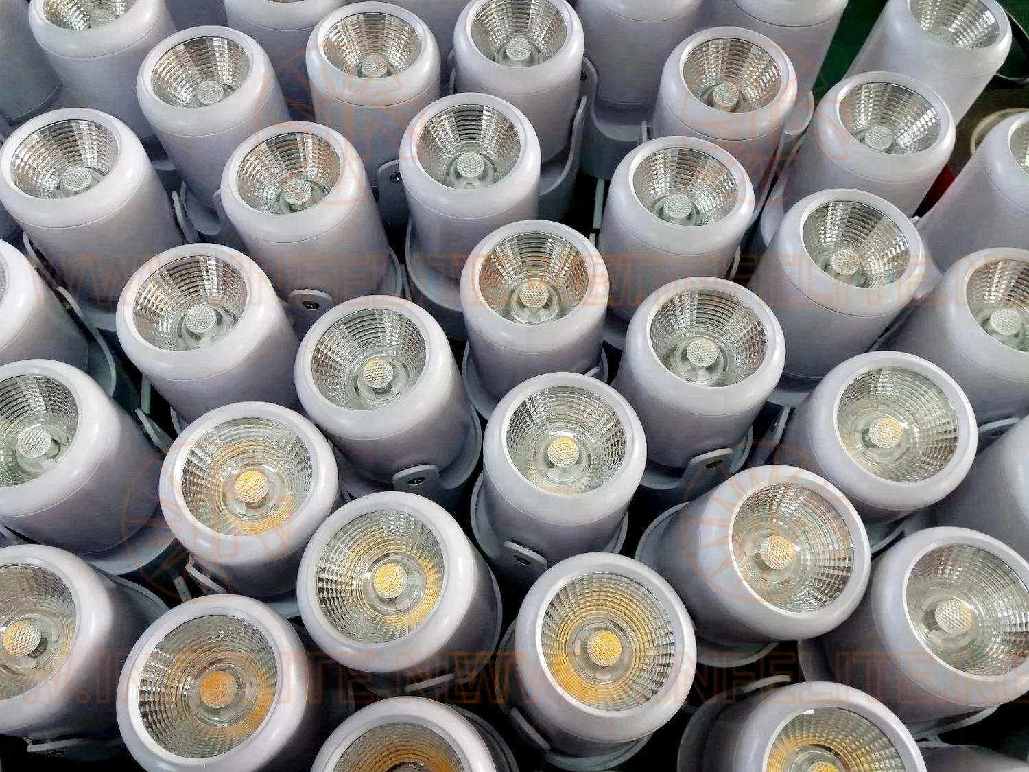 IN-TL128 360 Degrees Rotation Indoor Lamp 5W 7W 10W 12W 15W 20W COB LED Track Light Surface Mounted Ceiling Downlight Spotlight