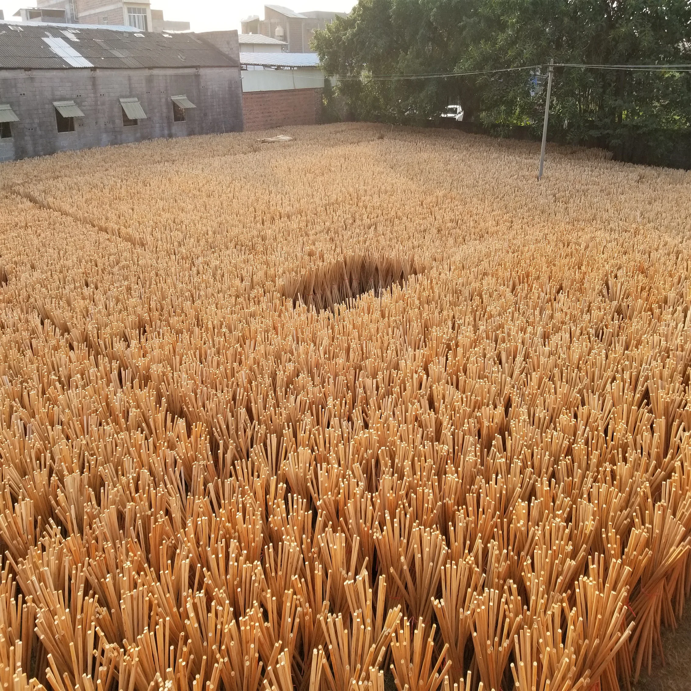 Factory direct wholesale machine to make wooden broom handles for natural wooden mop stick india