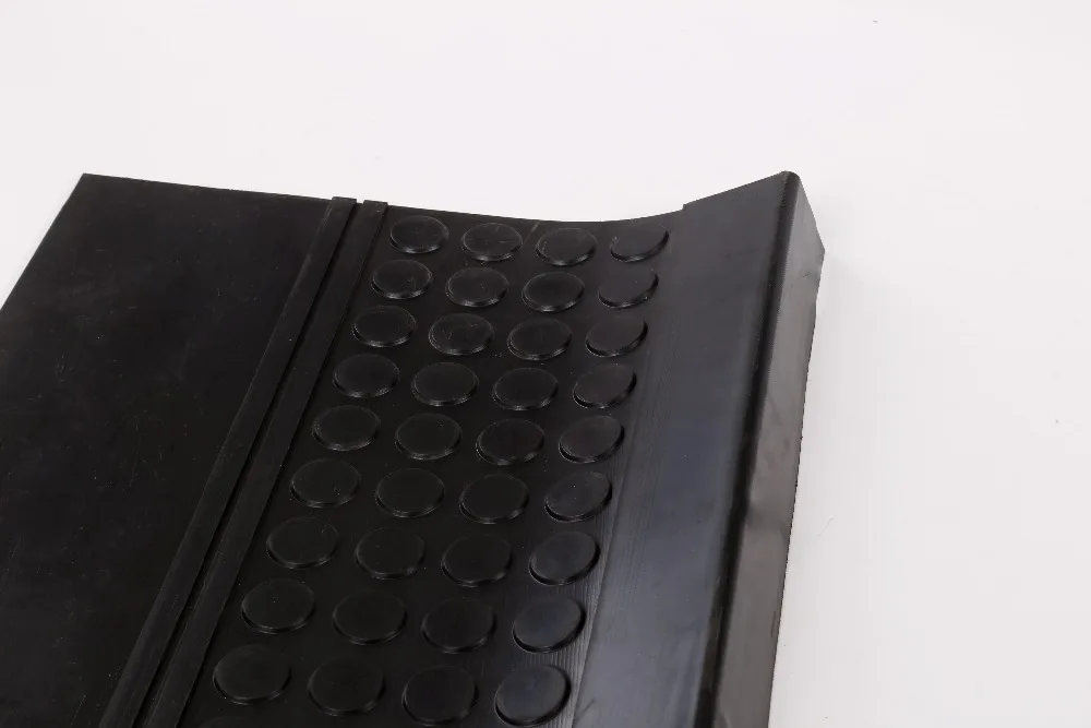 
rubber treads stairs 