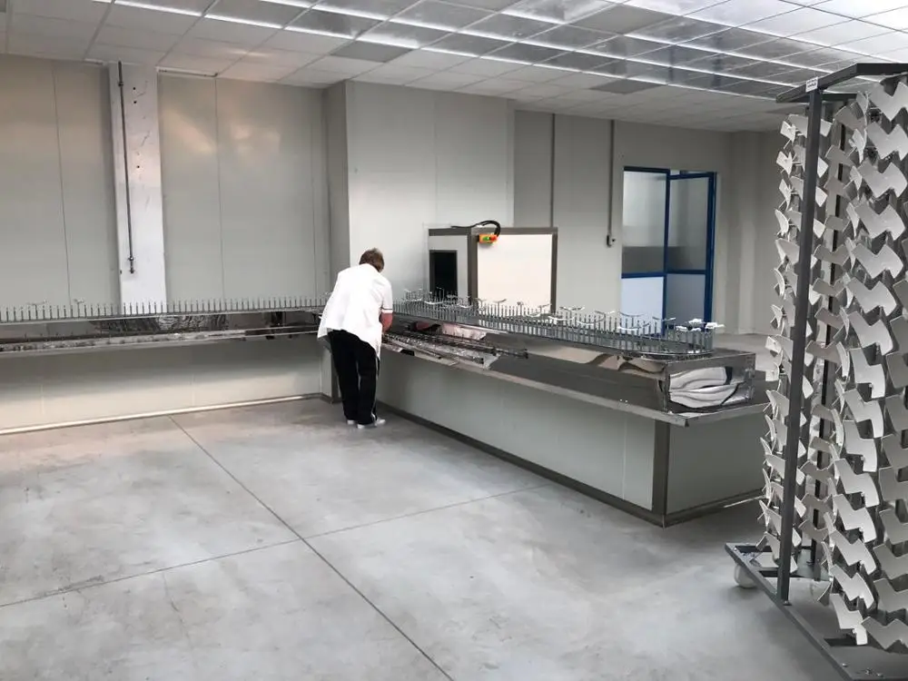 Automatic UV Spray Painting Robot for Motorcycle Parts with Cheap price