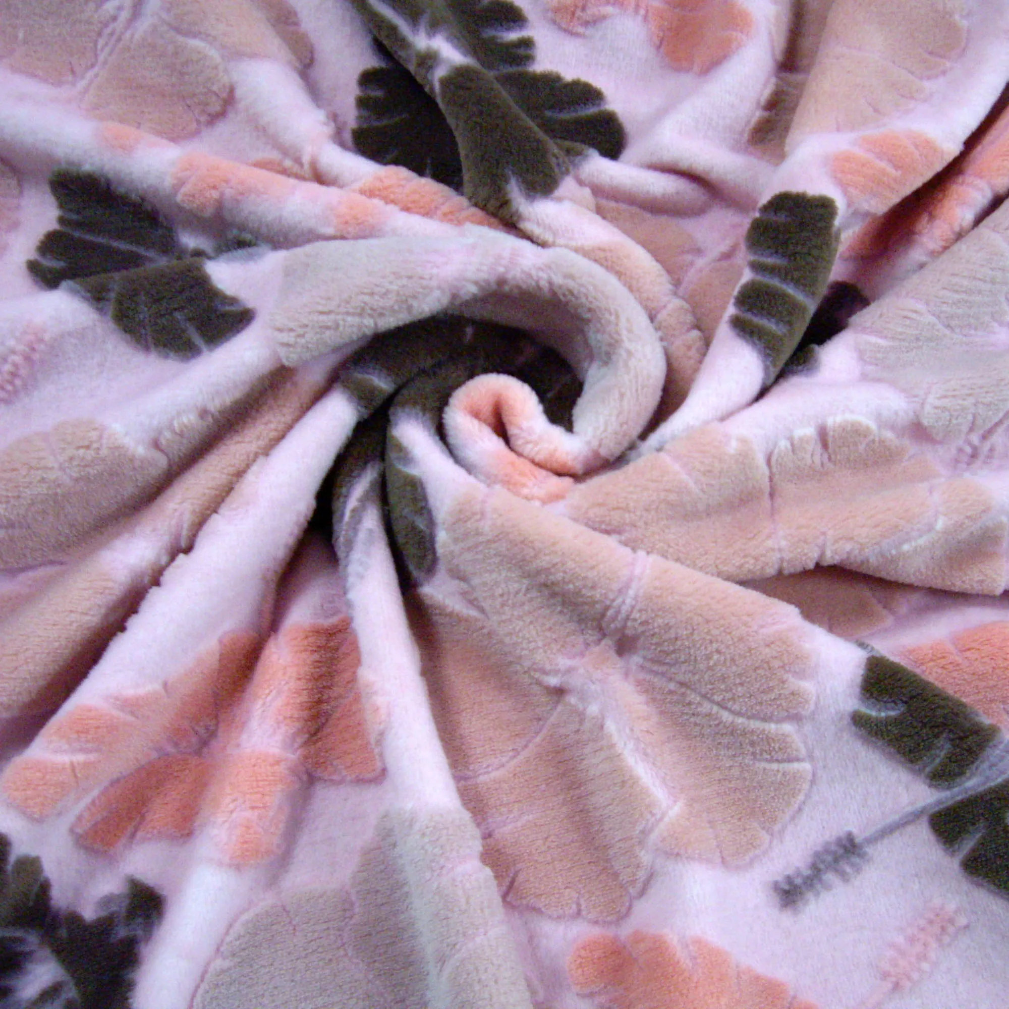 2021 hot sale 3D burned out printed flannel fleece fabric china hot sale winter comforter flannel patchwork quilt hig quality so