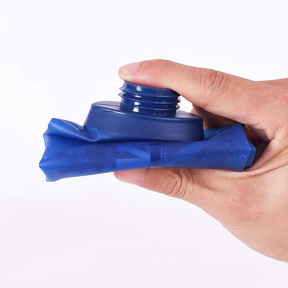 BPA-Free Soft Flask Collapsible Leak Proof Silicone Portable Water Bottle for Sports Traveling Marathon Running Hiking Cycling