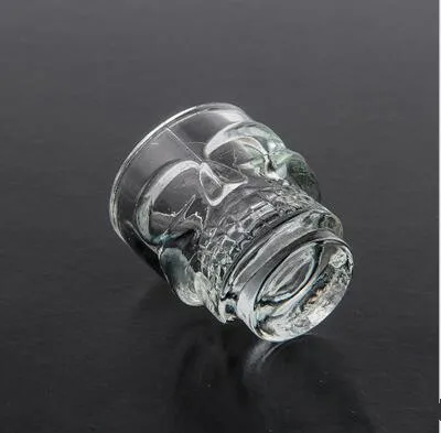 Стеклянный материал высокой белого цвета стеклянный колпак для водки с черепом