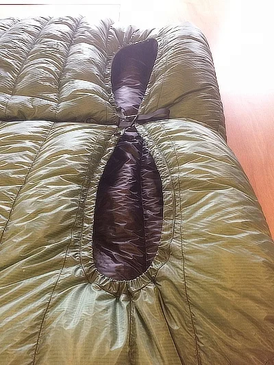 sleeping bags for couples to use with camping tent and in cold weather chilly nights