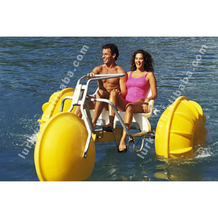 Family happy water sports sea water antirust 3 wheel floating water bike pedal boat