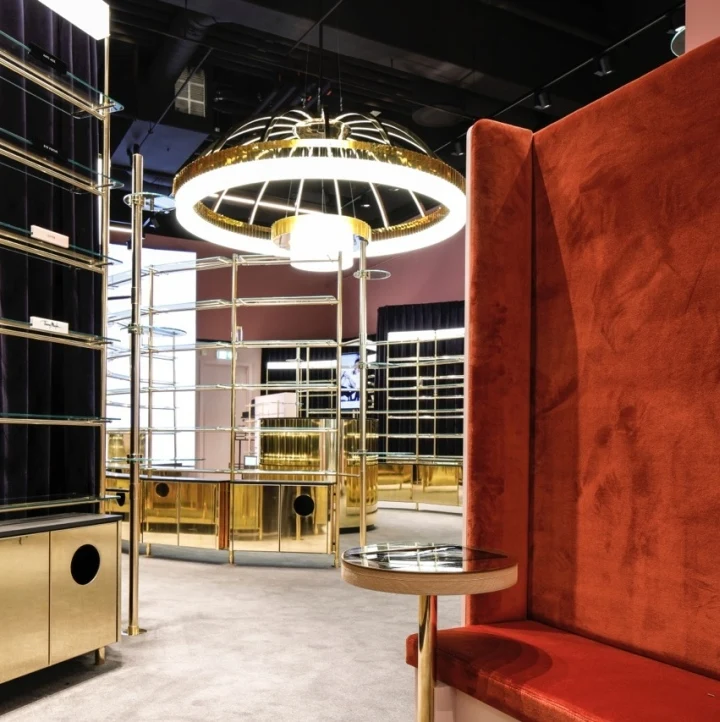 Luxury Shopping Mall Golden Display Shelf For Cosmetic Shop