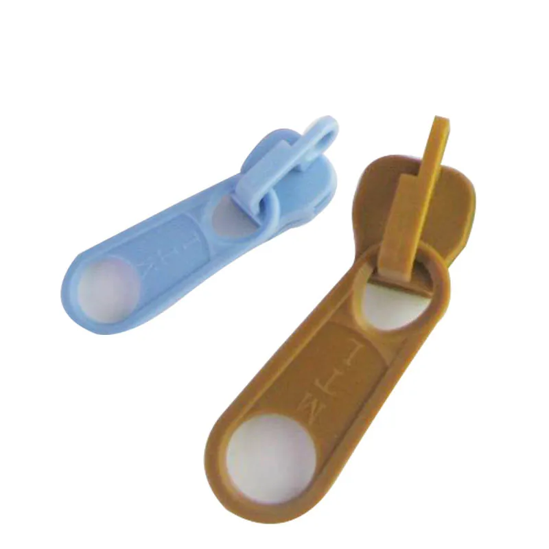 
8# Wholesale New Design Custom Embossed Zipper Pullers Slider for plastic Zipper 