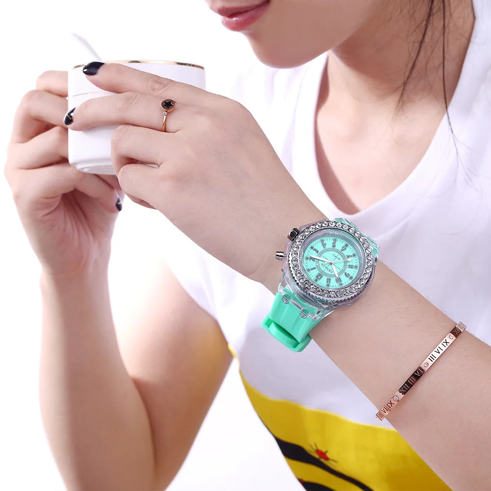 Maxhen многоцветные прозрачные силиконовые Geneva со стразами вспышкой подсветкой; Светящаяся обувь со светодиодной подсветкой винтажные часы