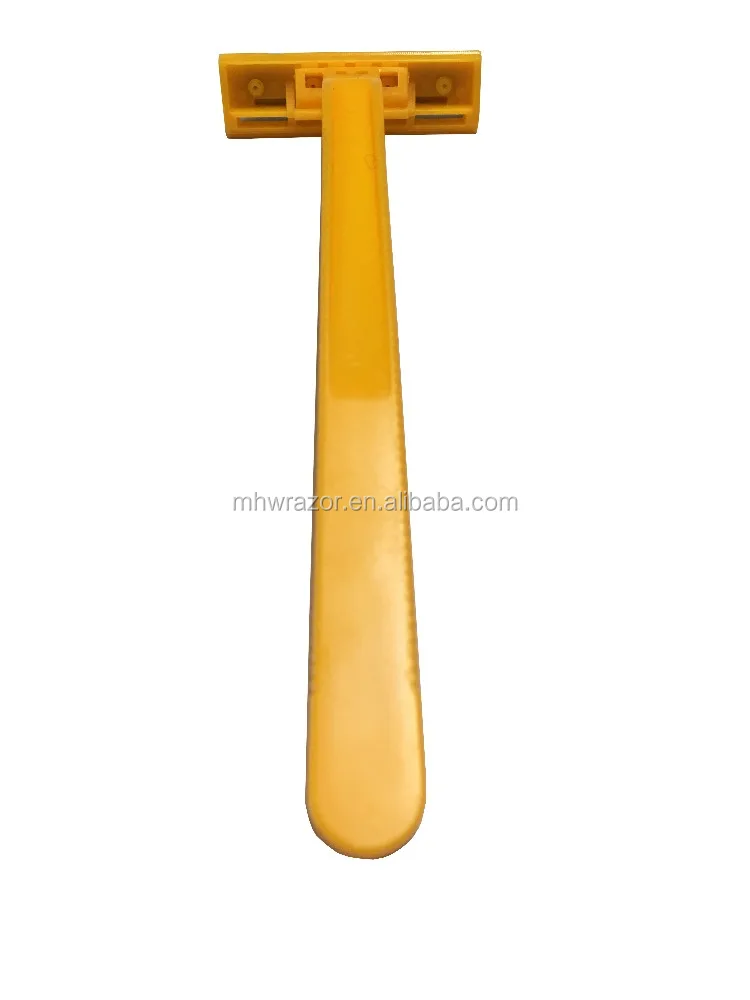 
Twin Blade Disposable Razor With Plastic Handle assembled by machine 