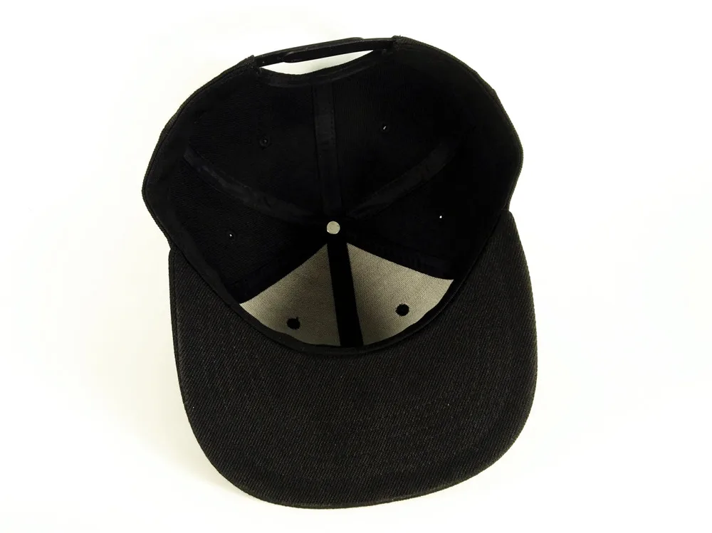 
Alegria Small MOQ Acrylic Custom Logo Embroidery Black Snapback Hats Caps 